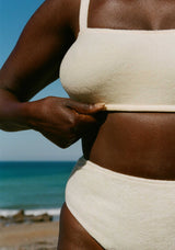 women_by_the_sea_wearing_lulu_towelling_bikini